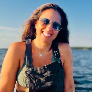 Meet your Posher, Dana